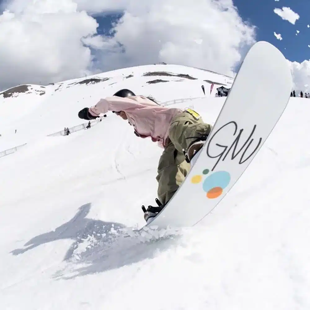 Snowboardeur avec fixation step-in Nidecker Supermatic